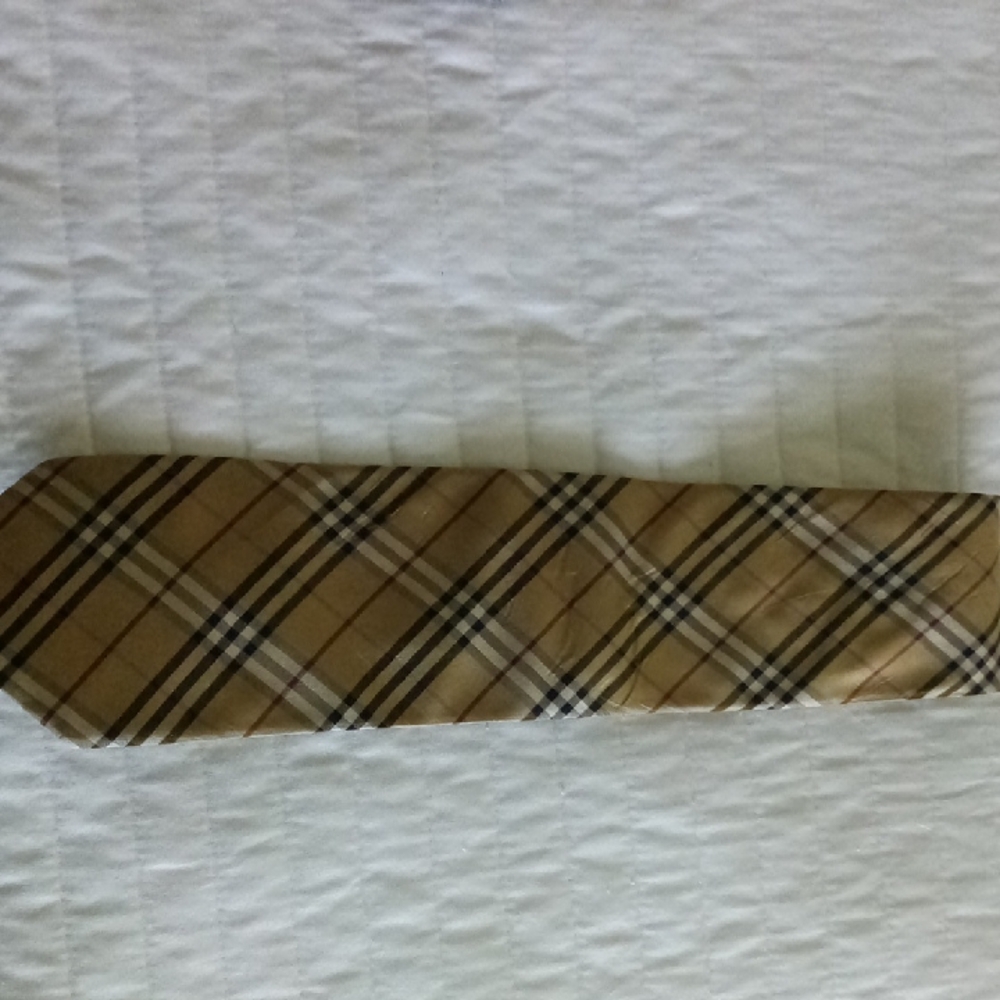 Burberry Beige and Black Check Tie